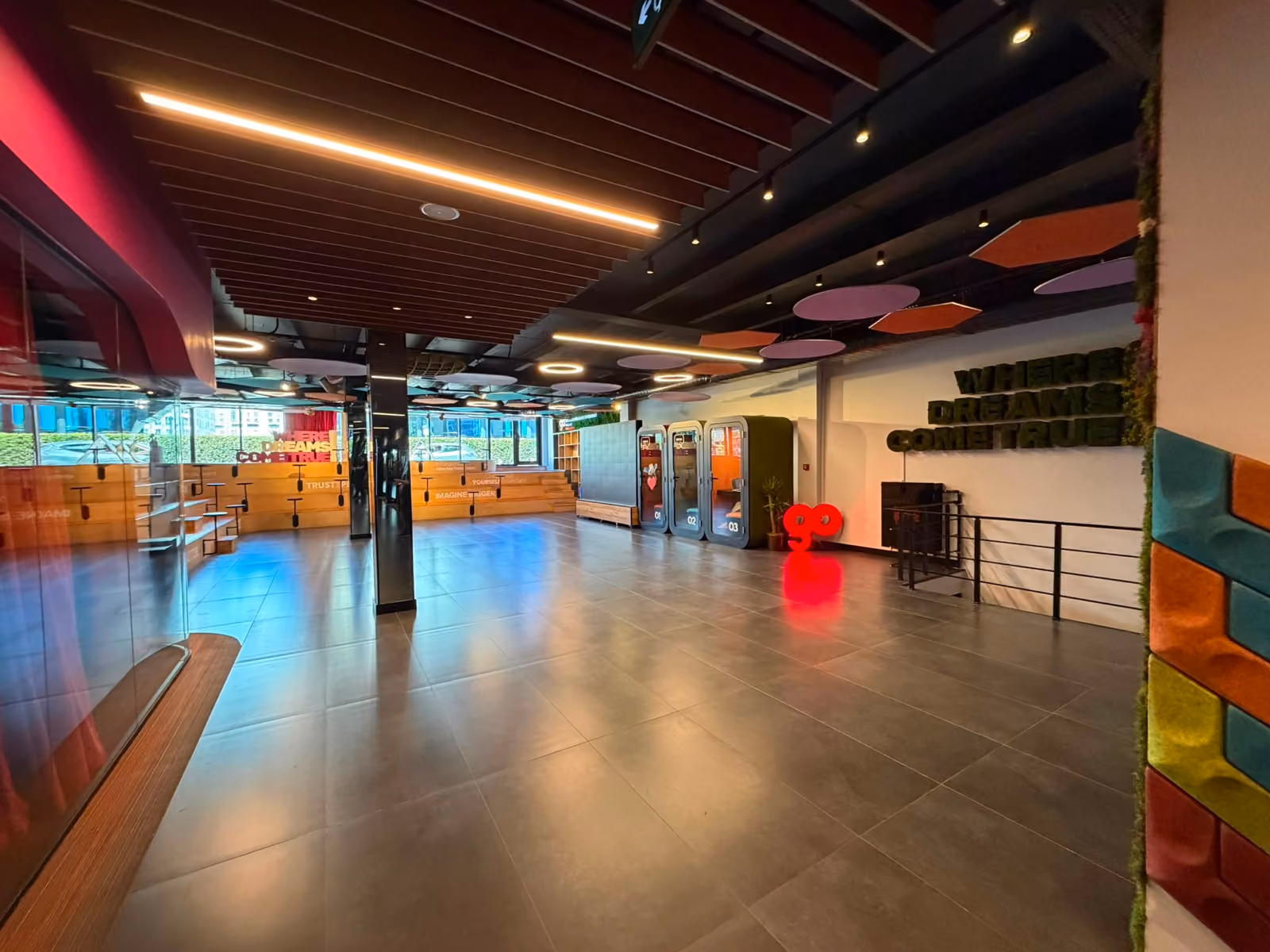 The lobby area next to the amphitheatre